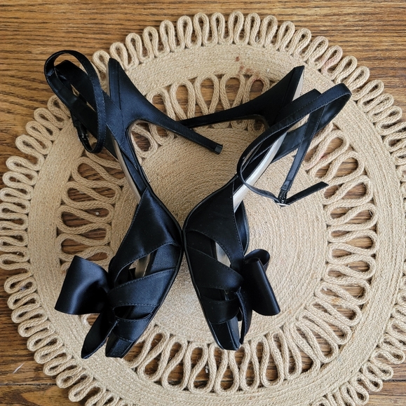 BAKERS Satin Bow Peeptoe Heels Size 8 - Picture 4 of 5